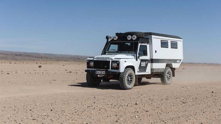 Matzker camperiza el Defender