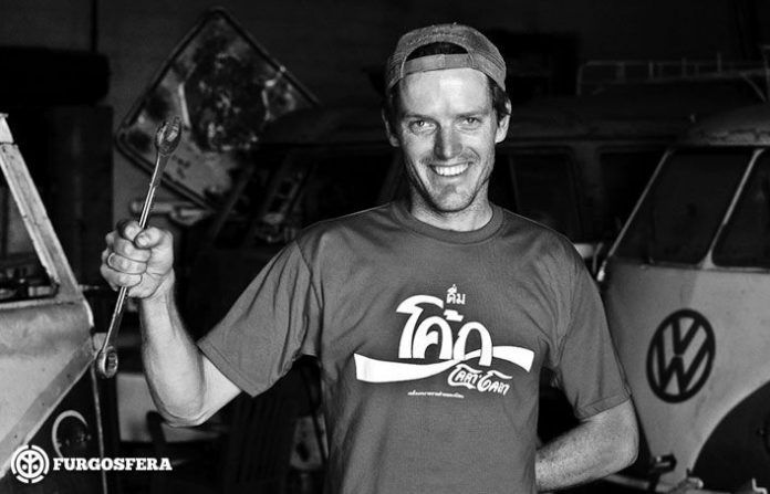 Damon Ristau: The Bus Movie Damon Ristau: director de la película The Bus