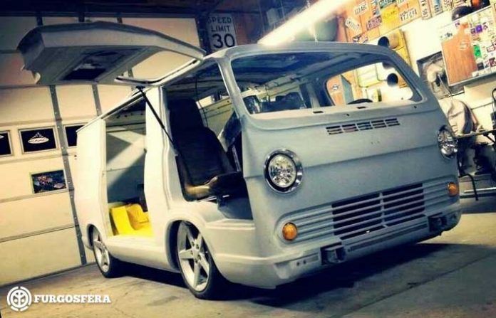 Hyundai prepara la furgoneta con "alas de gaviota"